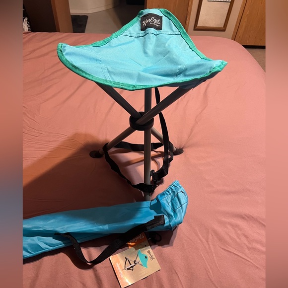 Portable stool - Picture 3 of 3